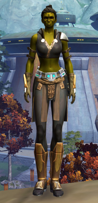 Aspiring Knight Armor Set Outfit from Star Wars: The Old Republic.