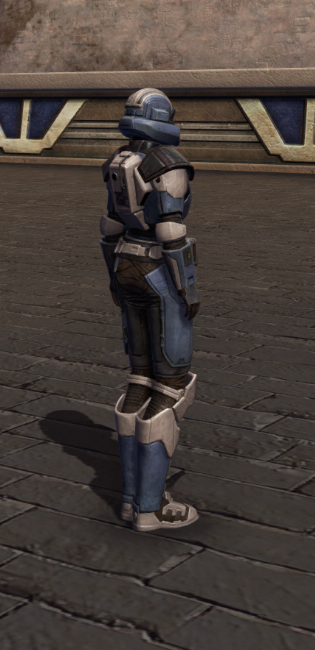 Frontline Scourge Armor Set player-view from Star Wars: The Old Republic.