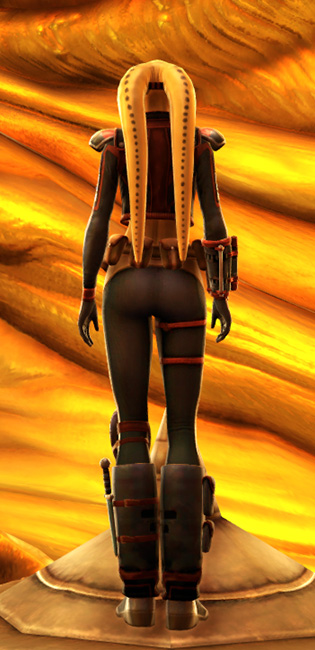 Mantellian Privateer Armor Set player-view from Star Wars: The Old Republic.