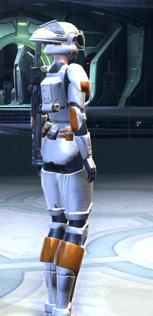 Tatooinian Trooper Armor Set player-view from Star Wars: The Old Republic.